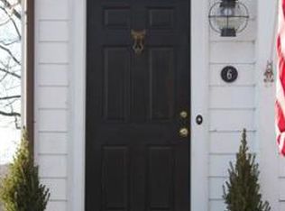 6 Rice Rd, Hingham, MA 02043