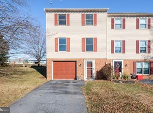 39 Derby Ln, Lancaster, PA 17603