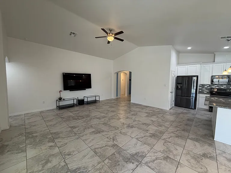 12625 E 48th Dr — Photo 5