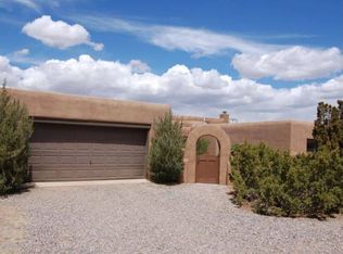92 Herrada Rd, Santa Fe, NM 87508