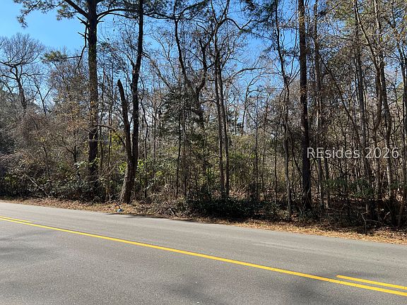 5th image of 126 Old Miller Rd