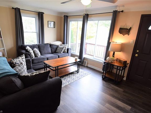 3rd image of 3023 Liggett Dr