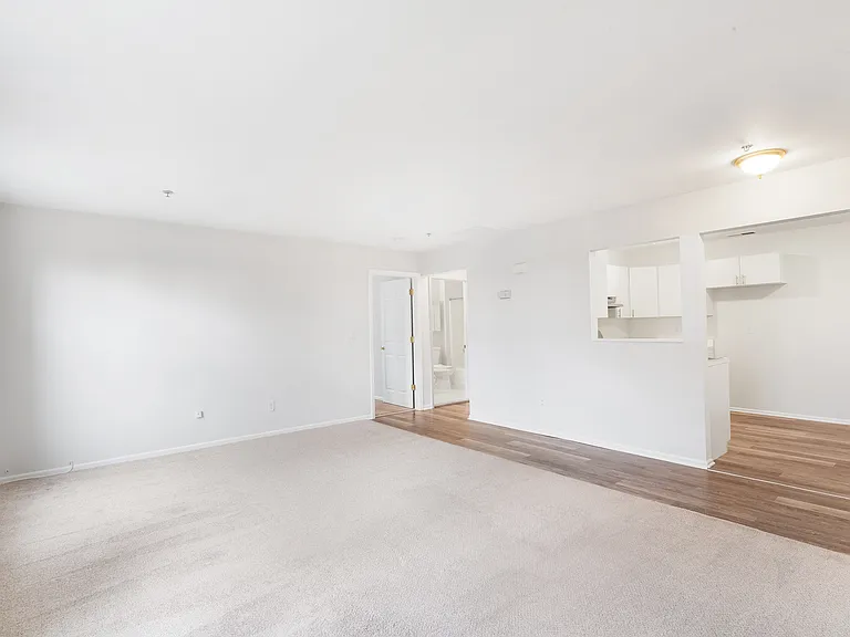 701 Tallwood Ln — Photo 10