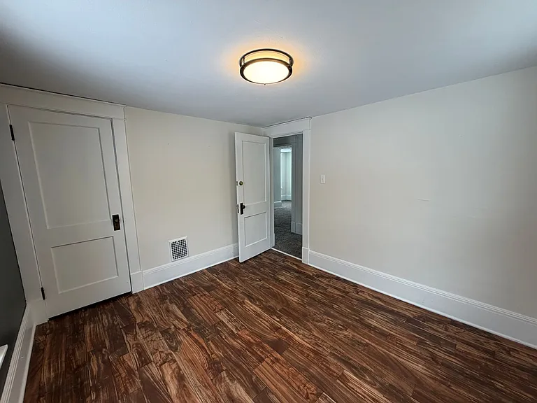 443 S Union Ave — Photo 14