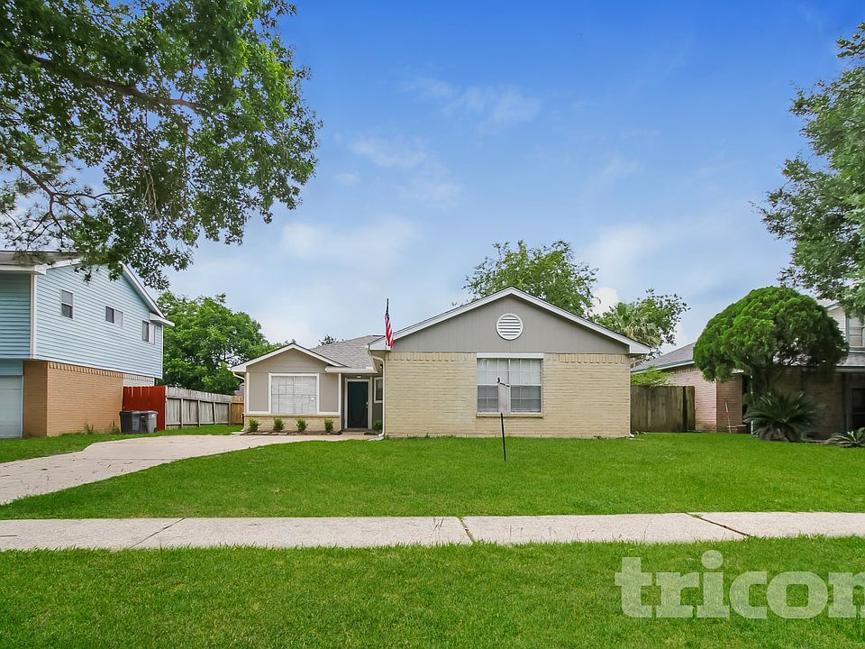 1st image of 18603 Bridoon Dr