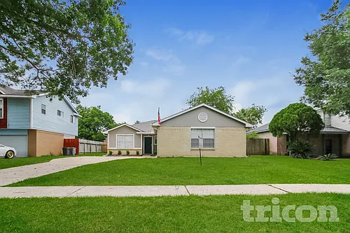 18603 Bridoon Dr Photo 1