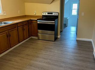66 Irving St #B, West Springfield, MA 01089