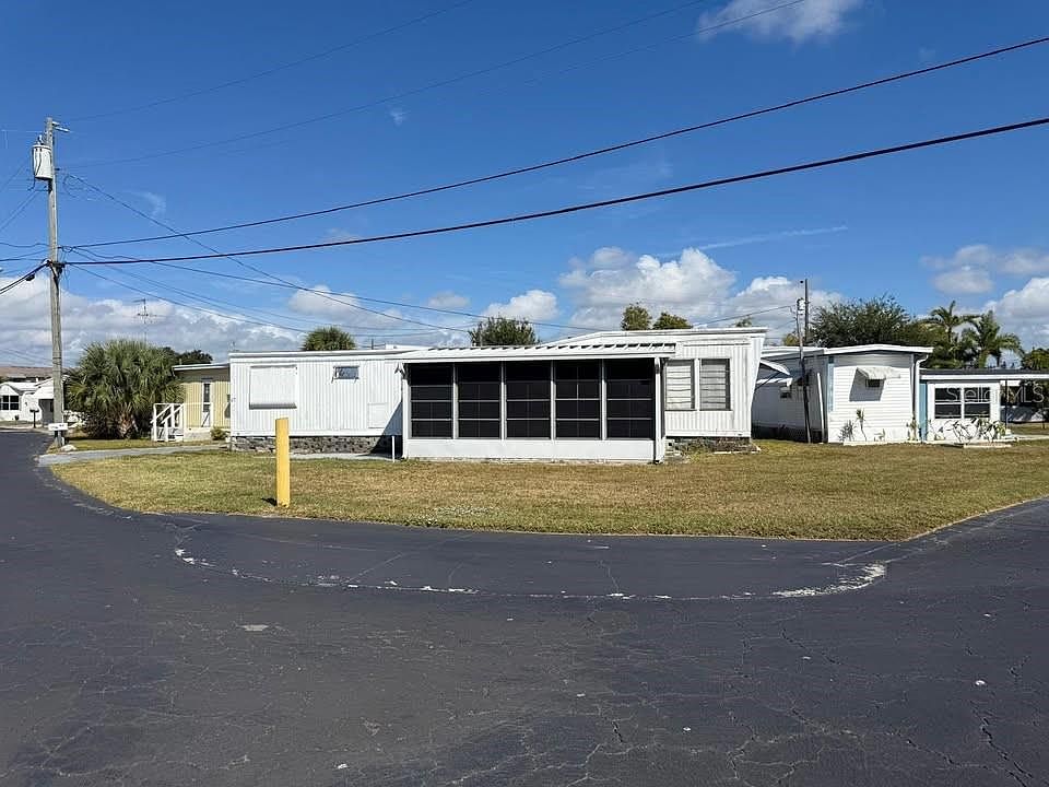1st image of 6720 PARK BOULEVARD N #67