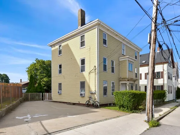 20 Shepherd St, Gloucester, MA 01930