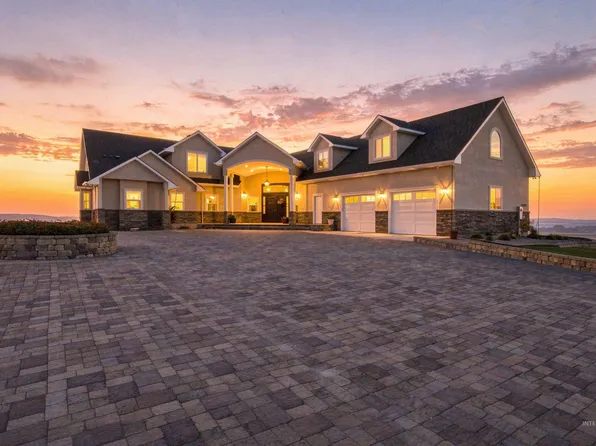 23250 Graphic Ln, Wilder, ID 83676