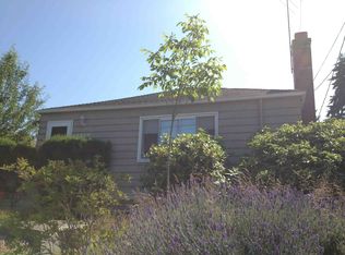 8816 5th Ave NE, Seattle, WA 98115