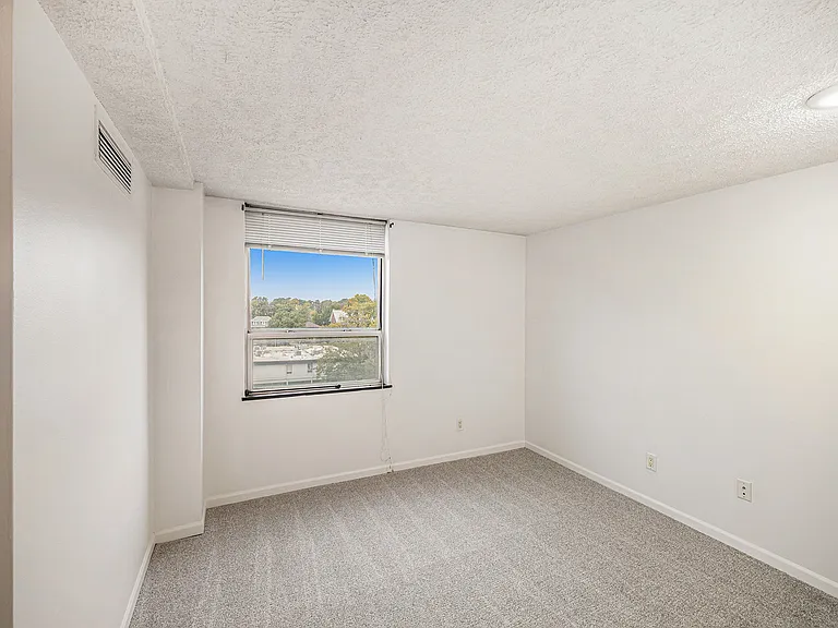 105 N 31st Ave #702 — Photo 7