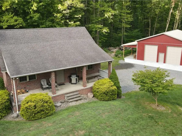 117 Saloom Ln, Harrisville, PA 16038
