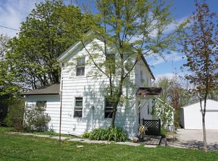 704 Madison Ave, Cascade, WI 53011