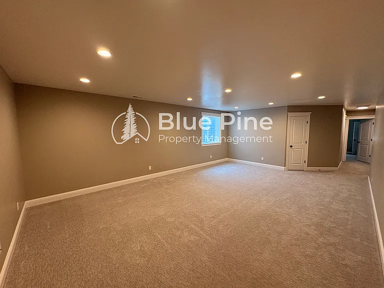 1890 Mesa Canyon Dr — Photo 19