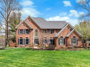 2218 Whitney Pointe Dr, Chesterfield, MO 63005
