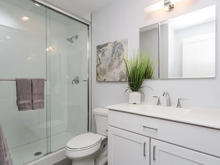 13 W Central St #3 — Photo 4