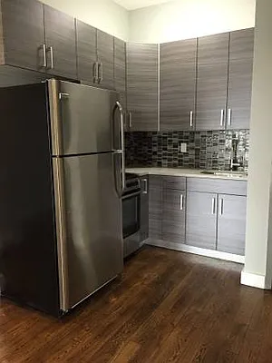 Rented by P Management | media 37