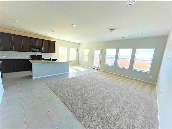 4th image of 2771 Winding Creek Rd