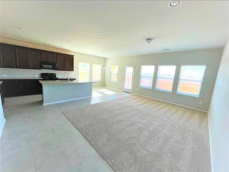 2771 Winding Creek Rd — Photo 4