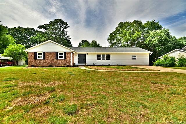 1st image of 653 Rosemary Ln
