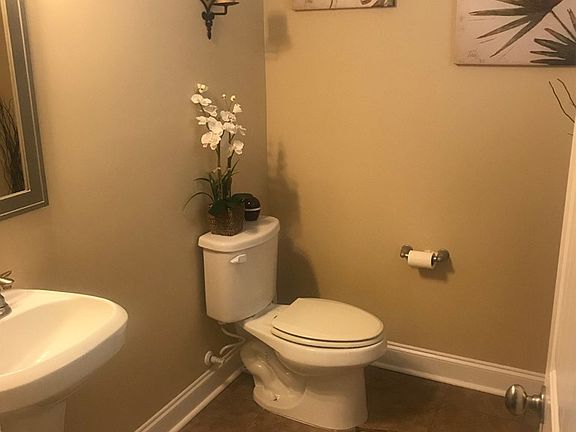 3rd image of 316 Cypressglade Ln