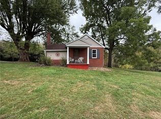 2440 Fisher Rd, East Liverpool, OH 43920