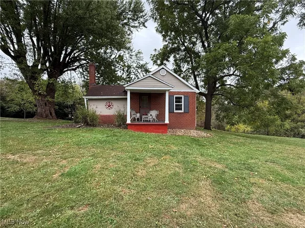 2440 Fisher Rd, East Liverpool, OH 43920