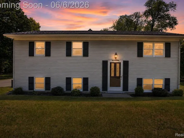 38561 Belliveau St, Westland, MI 48185