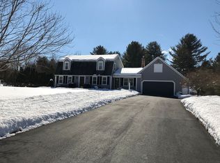 11 Colonial Dr, Mendon, MA 01756