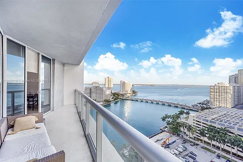 495 Brickell Ave Photo 1