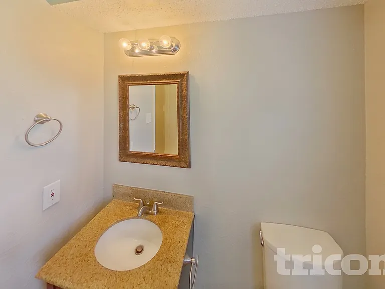 300 Ripplewood Dr — Photo 8