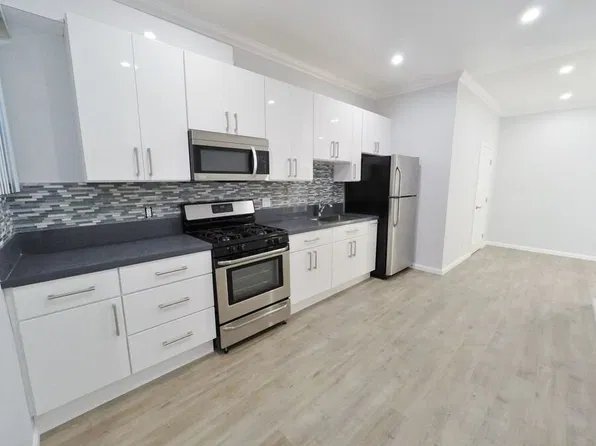 608 E 22nd St, Oakland, CA 94606