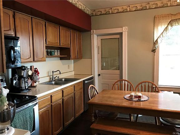4th image of 336 Coal St