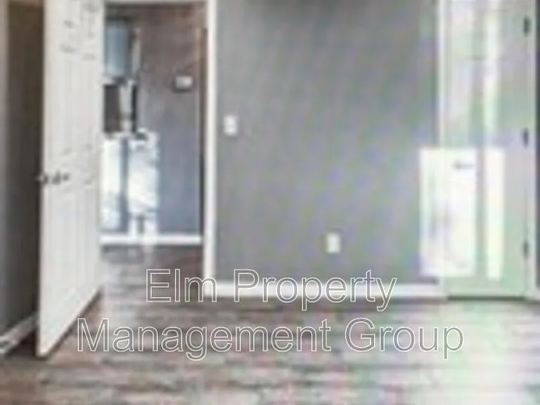 315 N 11th St #104 — Photo 2