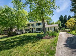 2315 Whispering Springs Dr, Matthews, NC 28105