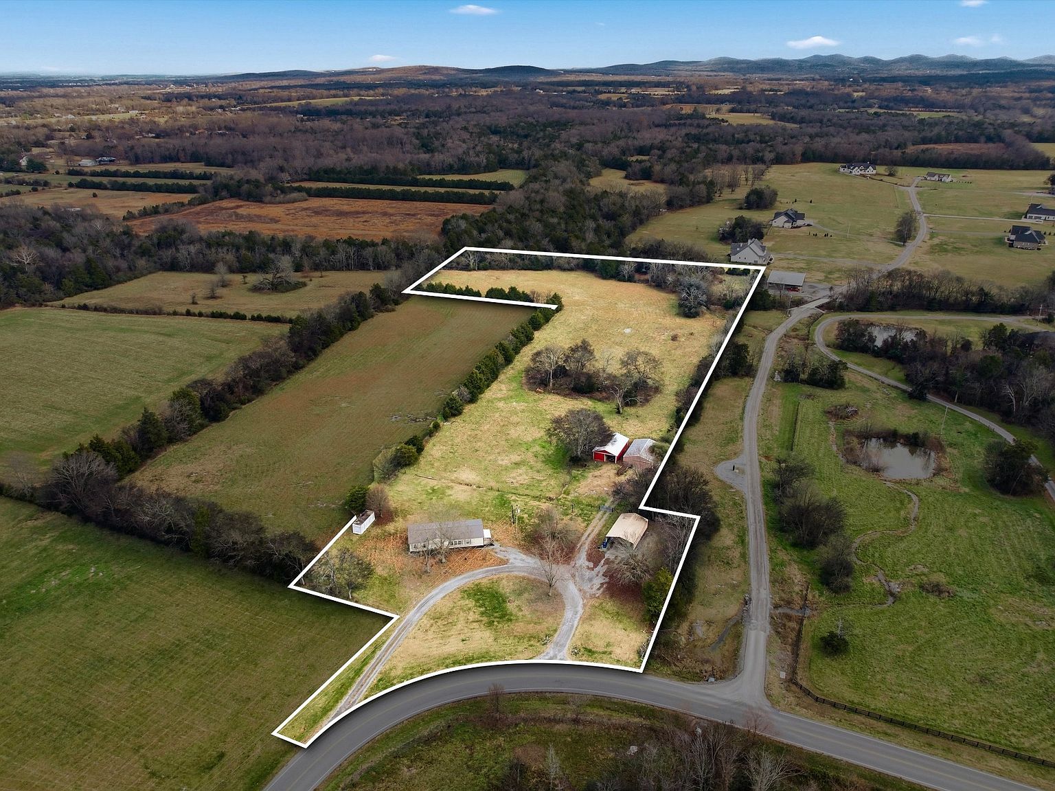 9643 Midland Rd, Bell Buckle, TN 37020 | MLS #3058575 | Zillow