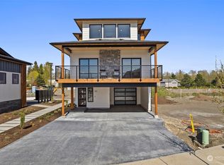 201 Riverwalk Dr, Lynden, WA 98264