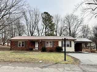 401 Embry Villa Dr, Leitchfield, KY 42754