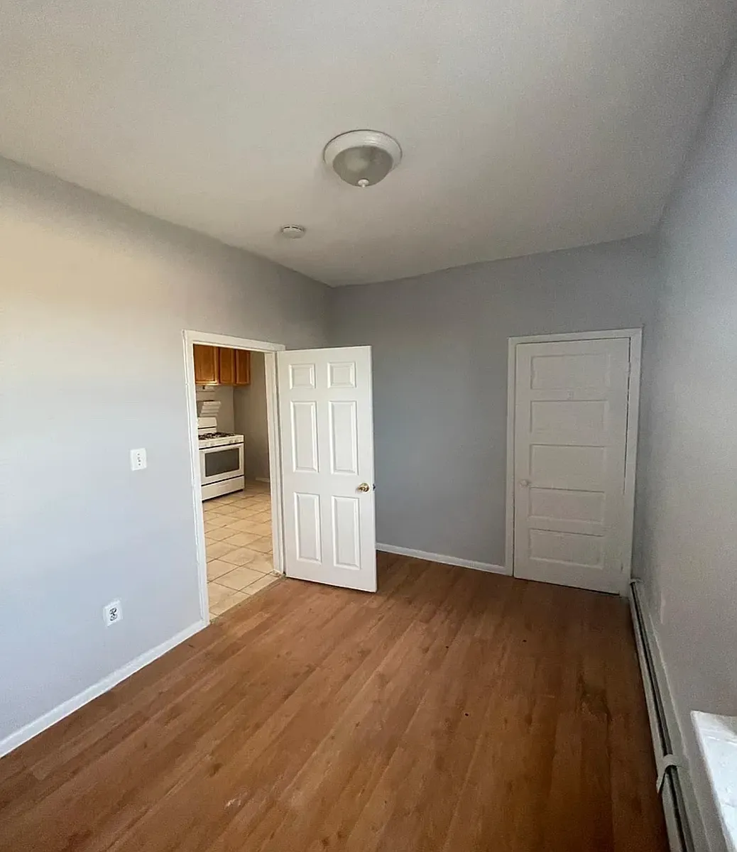 Building Photo - 331 E Jersey St #2B