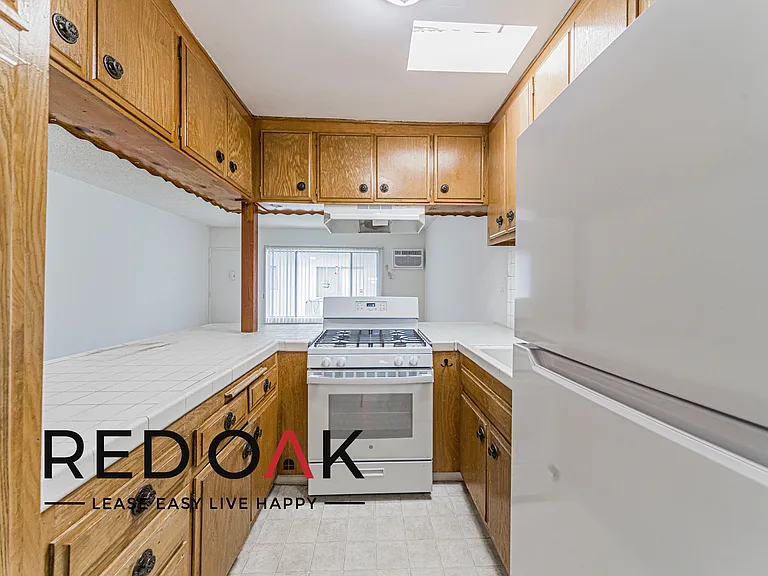 Moorpark 15000 — Photo 16