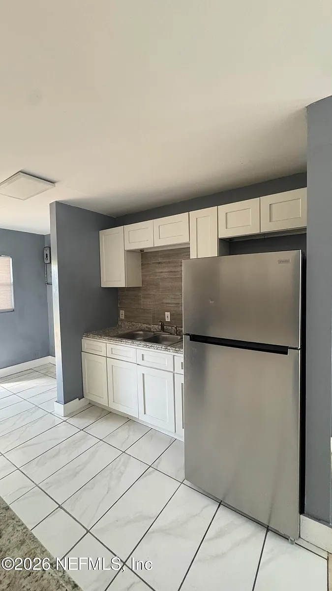 Building Photo - 1052 Maynard St #1056