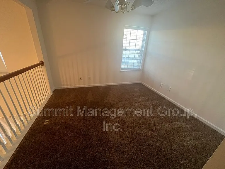 2810 Lakeside Cir — Photo 14