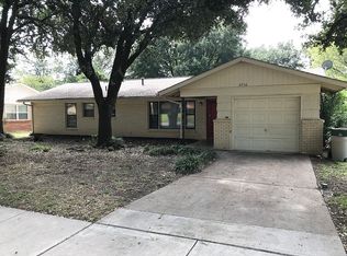 6716 Pecan Park Dr, Richland Hills, TX 76118