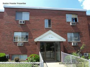 211 W Squantum St APT 10, Quincy, MA 02171