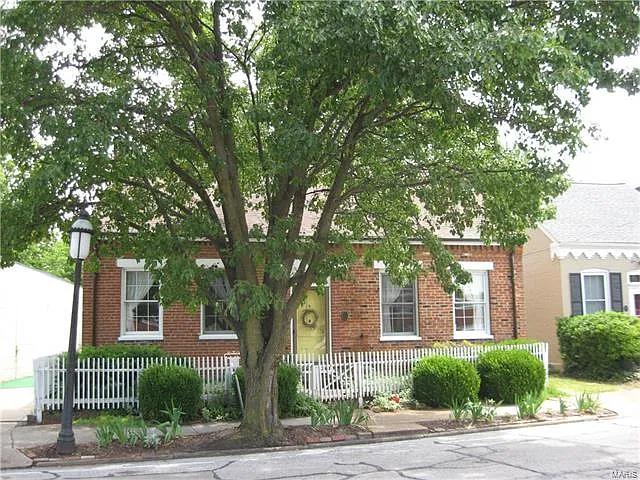 116 Mascoutah Ave photo 1