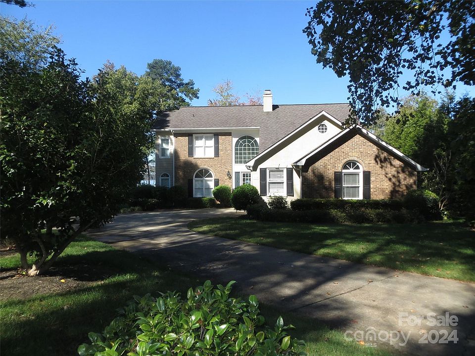 1st image of 114 Blue Sky Ct