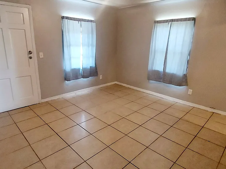 1771 15th Avenue Southunit #1/2 — Photo 9