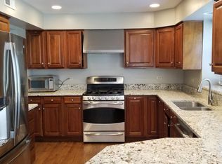 234 Washo Dr, Lake Zurich, IL 60047