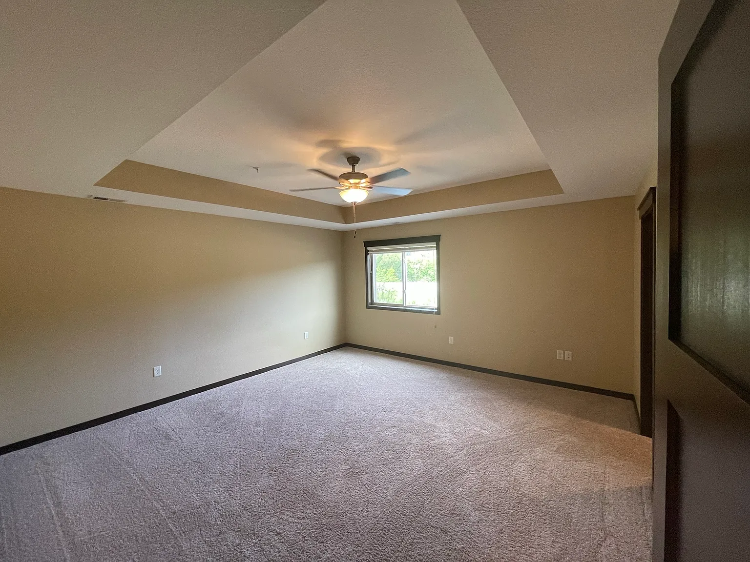3 bed, 2.0 bath, 1540 sqft, $1,750 — Photo 4